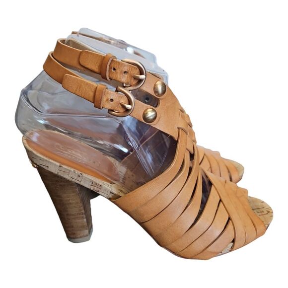 Coach Adrienn Vacchetta Camel Tan High Heel Gladiator Sandals Size 6.5 - Picture 3 of 9